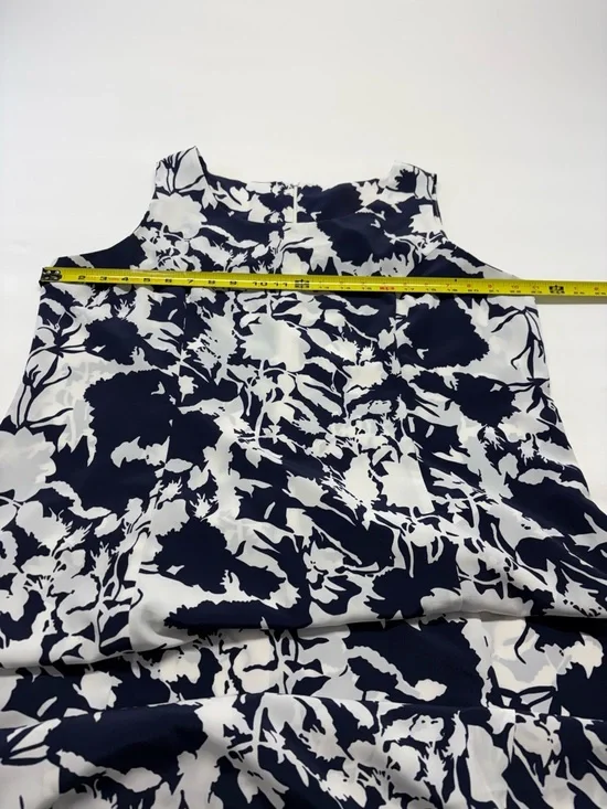 Woman’s  Plus Navy White Floral Popover Maxi Dress - Large (18/20) - Picture 5 of 5